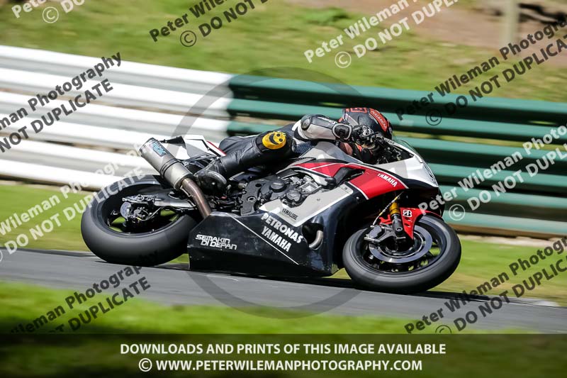 cadwell no limits trackday;cadwell park;cadwell park photographs;cadwell trackday photographs;enduro digital images;event digital images;eventdigitalimages;no limits trackdays;peter wileman photography;racing digital images;trackday digital images;trackday photos